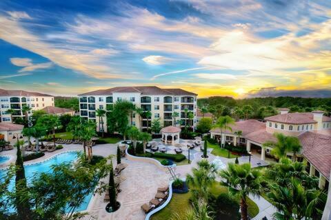 Entire Rental 3-Br Minutes From Disney X8 Hot Tub Apartment 2204 Орландо Экстерьер фото
